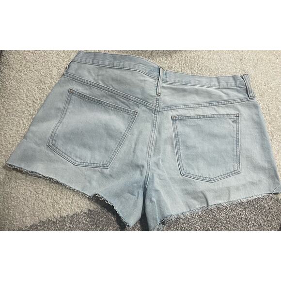 NWT Madewell Women's Size 33 Relaxed Cutoff Denim Short Essen Wash - Picture 2 of 8